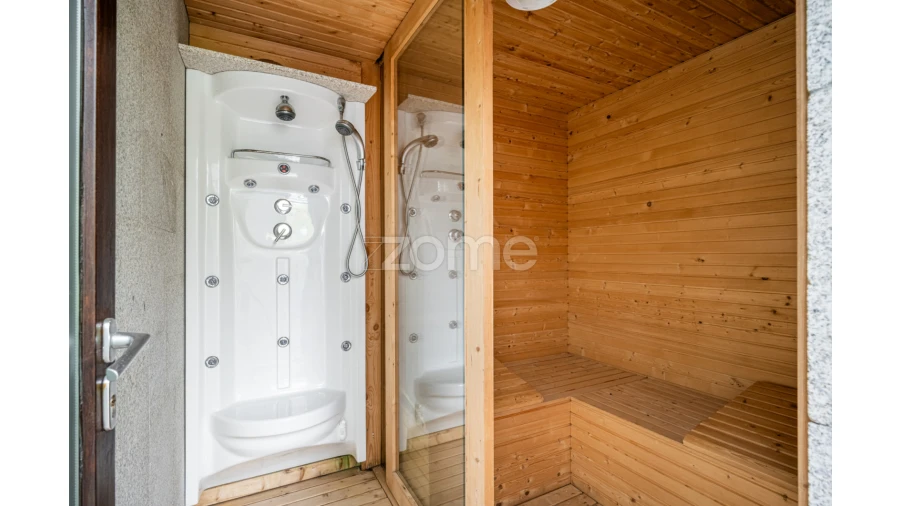 Moradia T4 para Venda em São Miguel do Souto e Mosteirô Foto 1