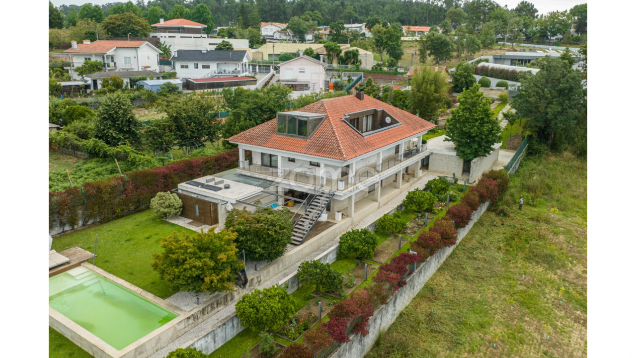 Moradia T4 para Venda em São Miguel do Souto e Mosteirô Foto 44