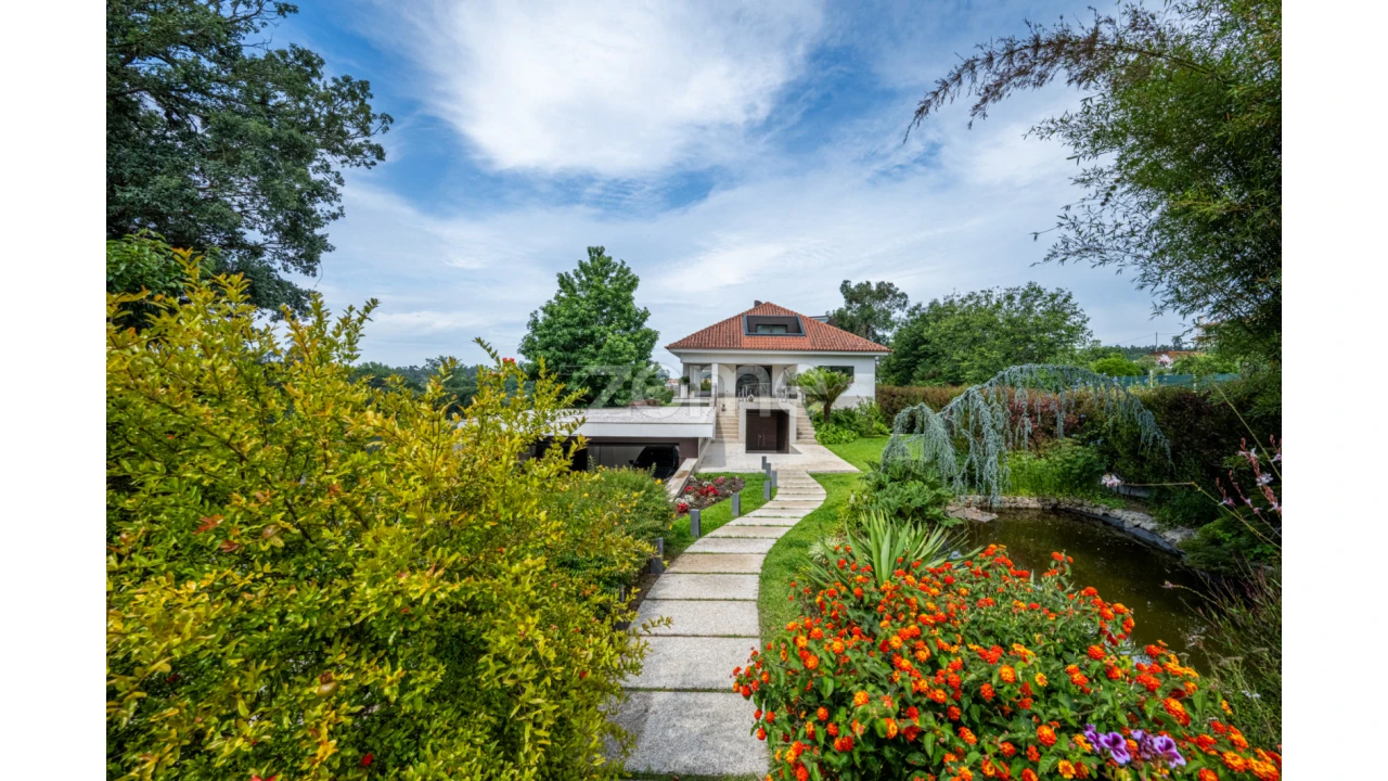 Moradia T4 para Venda em São Miguel do Souto e Mosteirô Foto 55