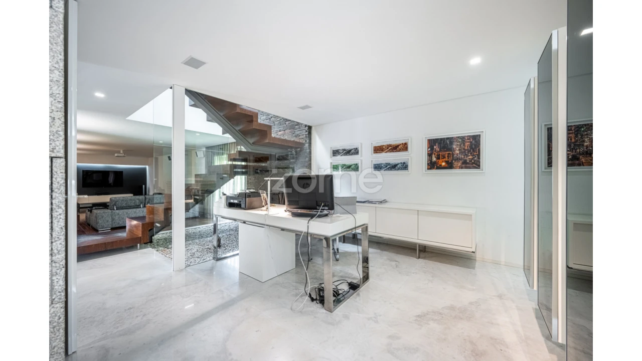 Moradia T4 para Venda em São Miguel do Souto e Mosteirô Foto 4