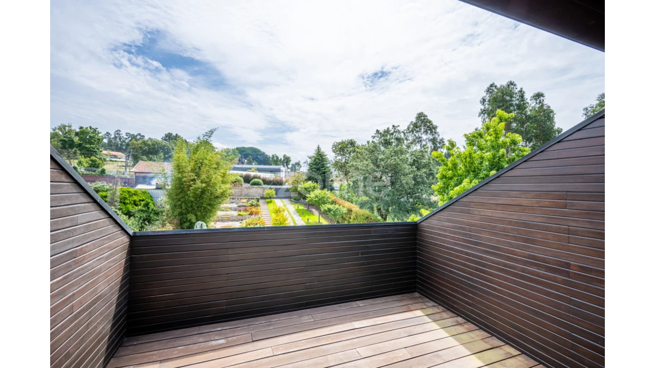 Moradia T4 para Venda em São Miguel do Souto e Mosteirô Foto 23