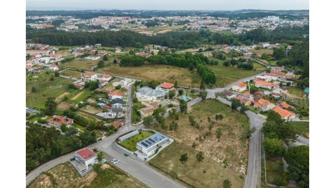 Moradia T10 para Venda em São Miguel do Souto e Mosteirô