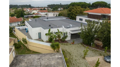 Moradia T10 para Venda em São Miguel do Souto e Mosteirô