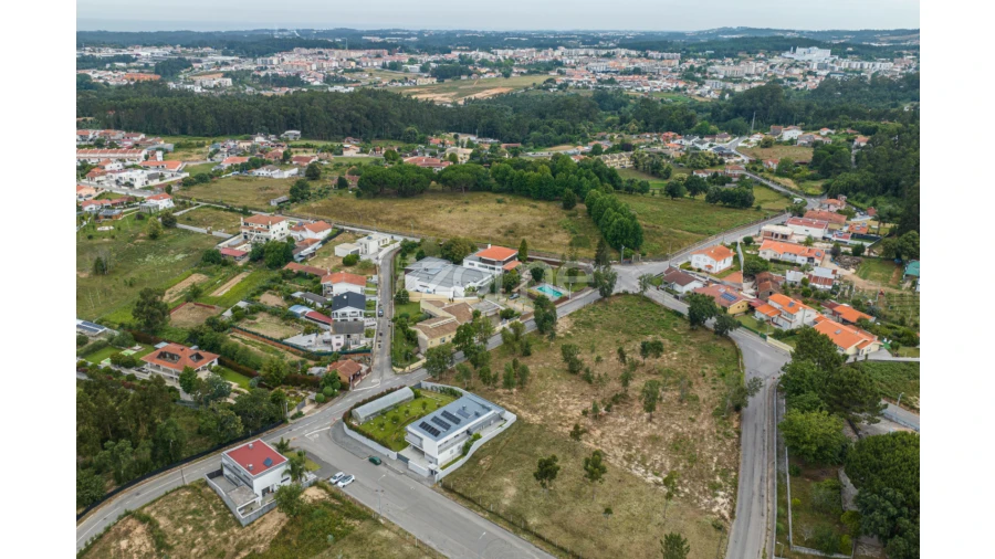 Moradia T10 para Venda em São Miguel do Souto e Mosteirô Foto 61