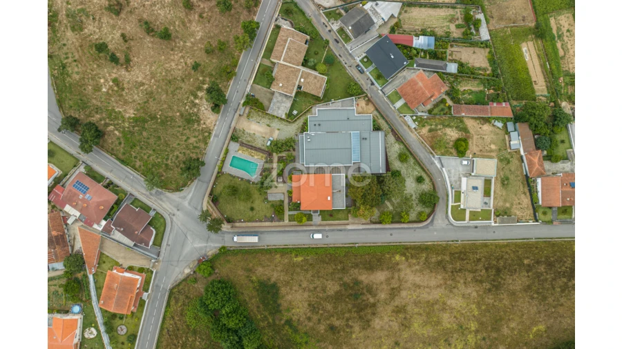 Moradia T10 para Venda em São Miguel do Souto e Mosteirô Foto 67