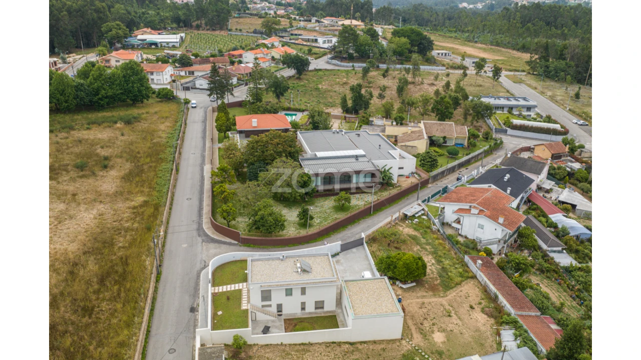 Moradia T10 para Venda em São Miguel do Souto e Mosteirô Foto 60