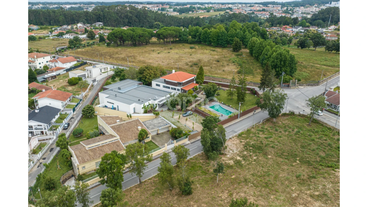 Moradia T10 para Venda em São Miguel do Souto e Mosteirô Foto 57
