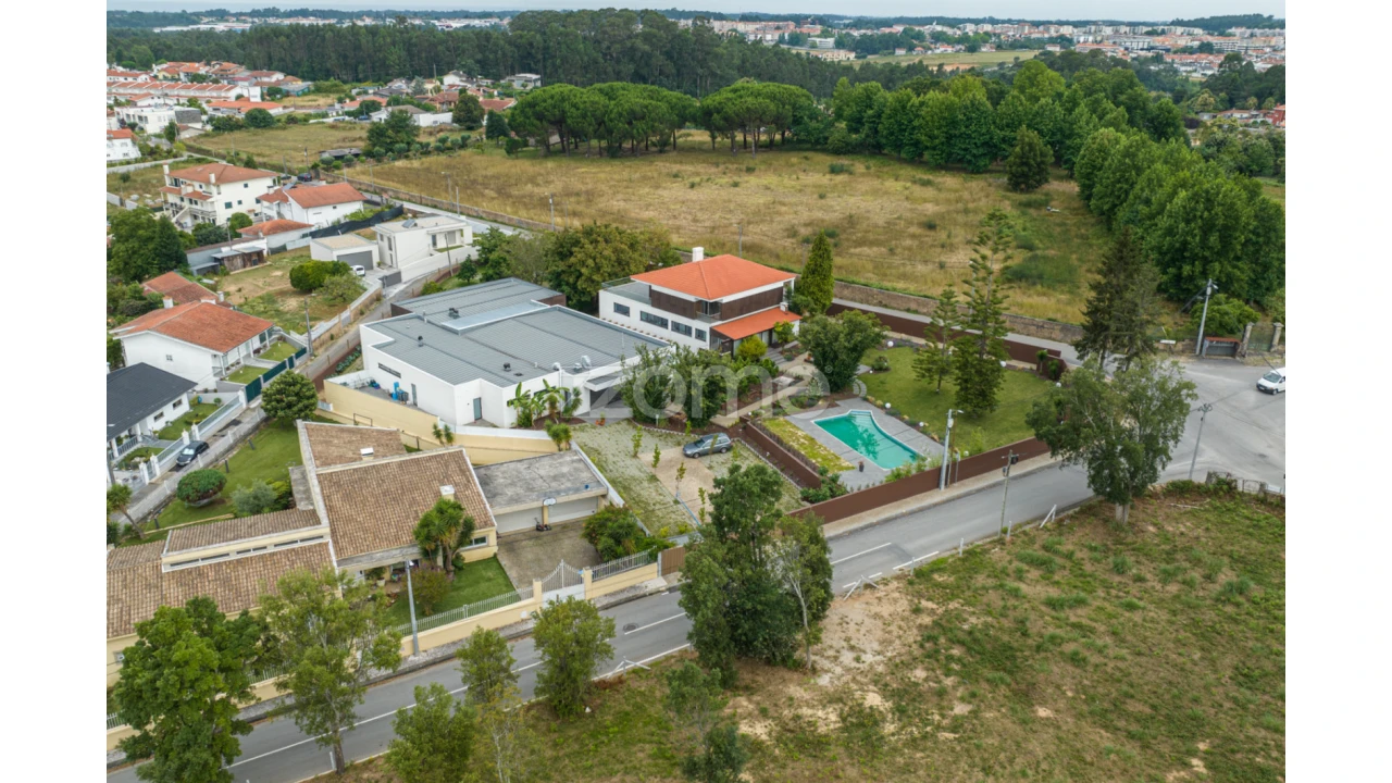 Moradia T10 para Venda em São Miguel do Souto e Mosteirô Foto 59