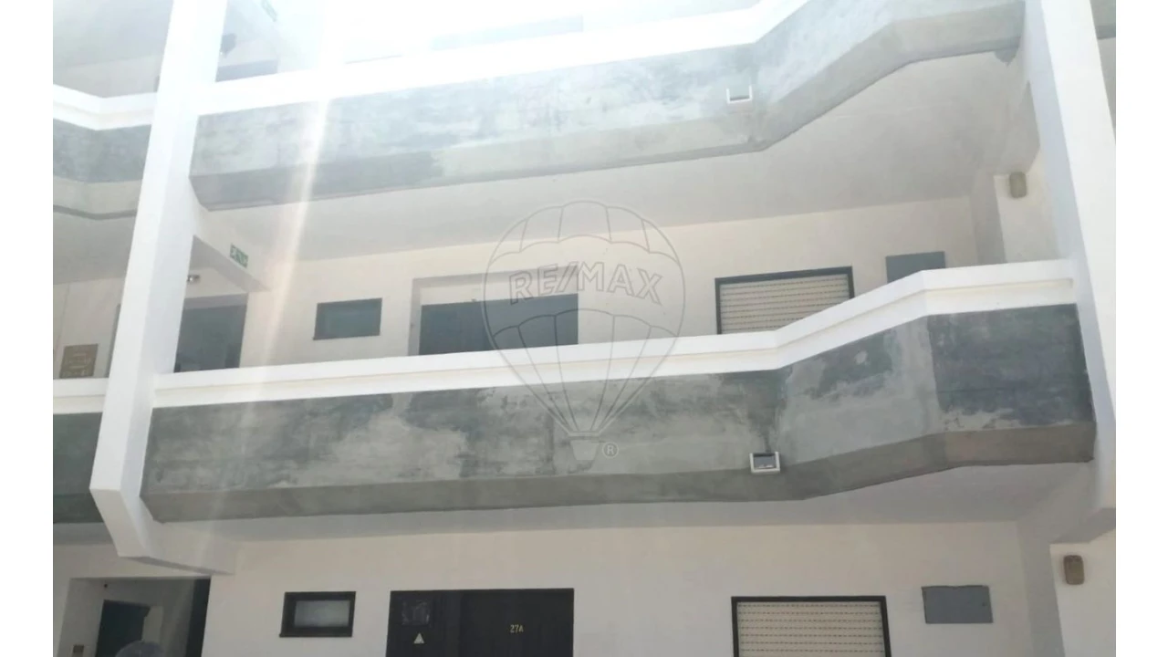 Apartamento T2 para Venda em Albufeira e Olhos de Água Foto 33