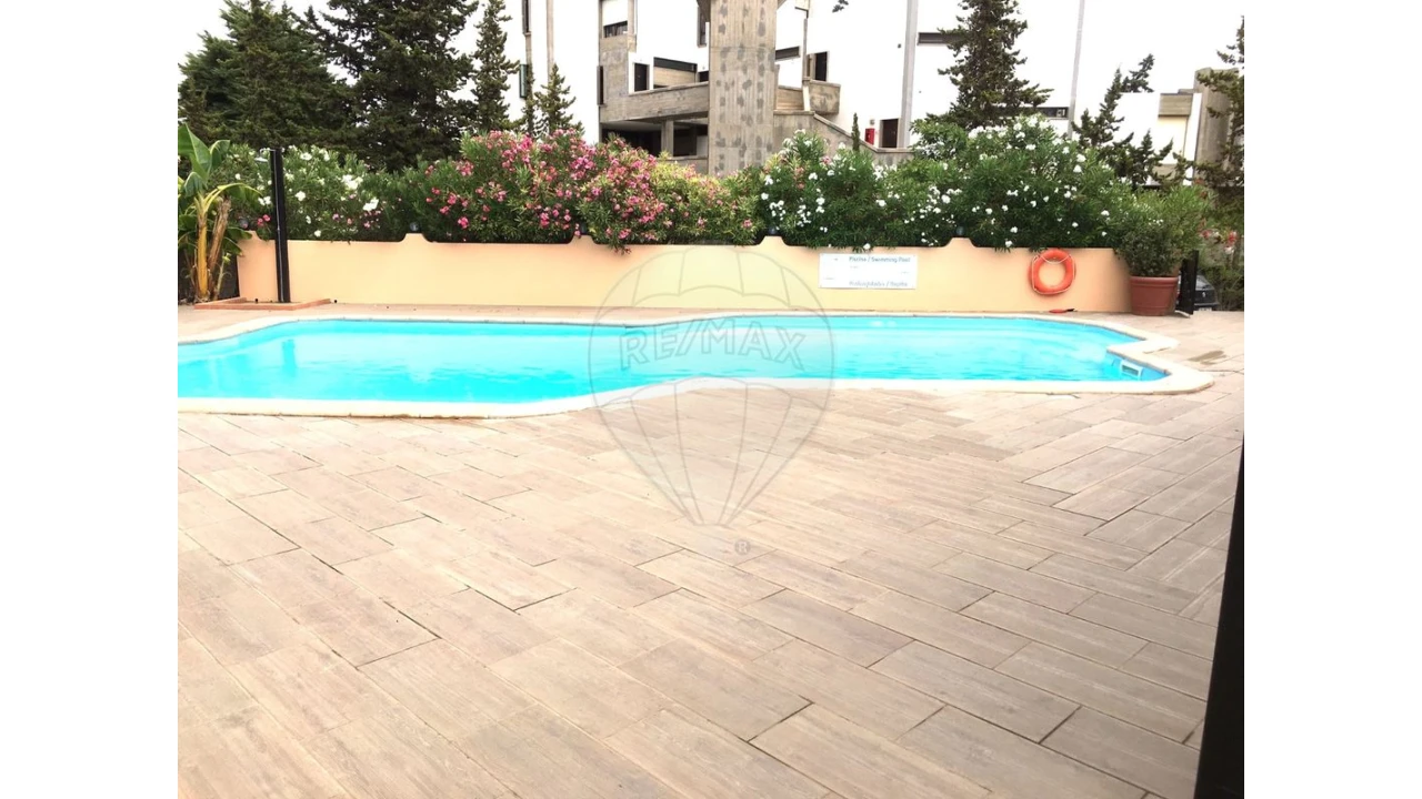 Apartamento T2 para Venda em Albufeira e Olhos de Água Foto 17
