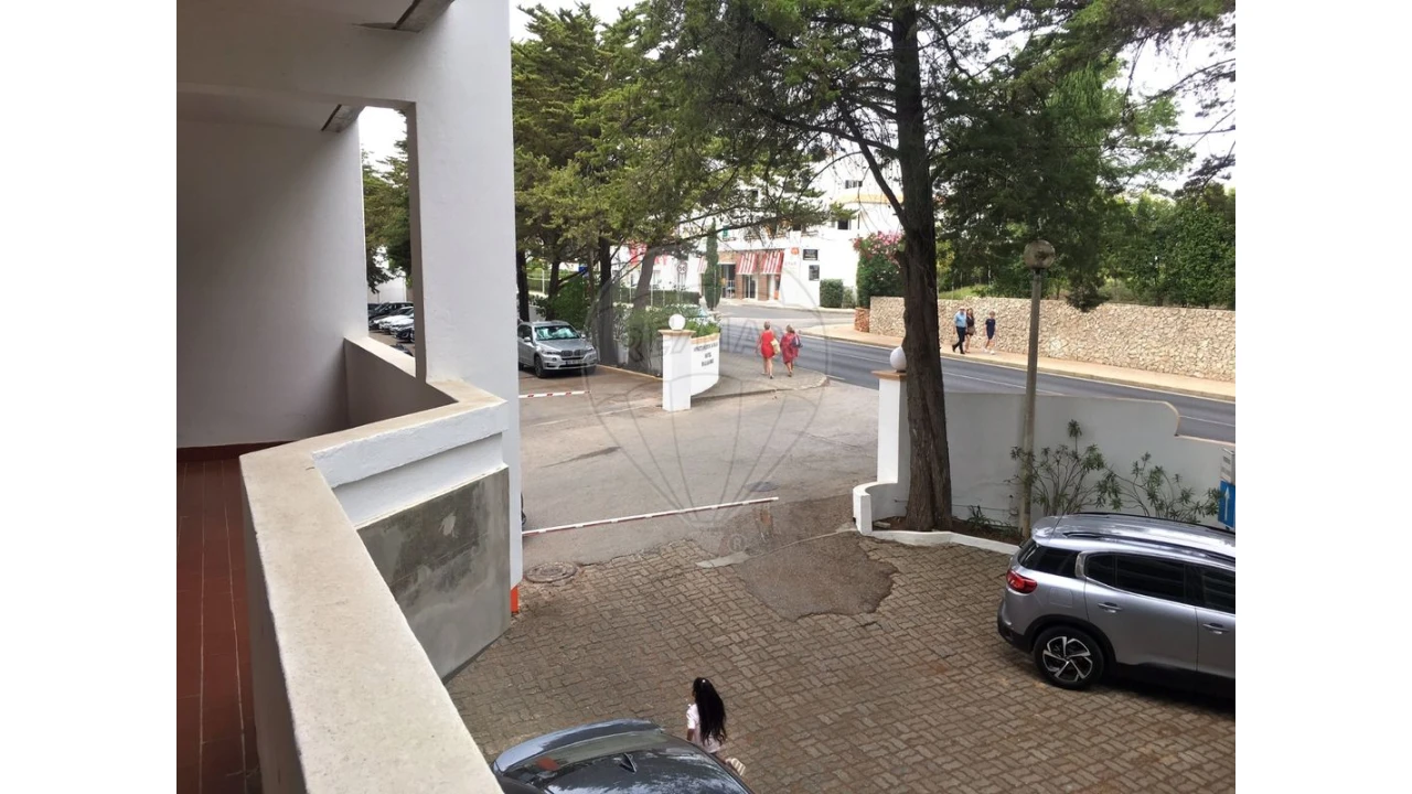 Apartamento T2 para Venda em Albufeira e Olhos de Água Foto 1