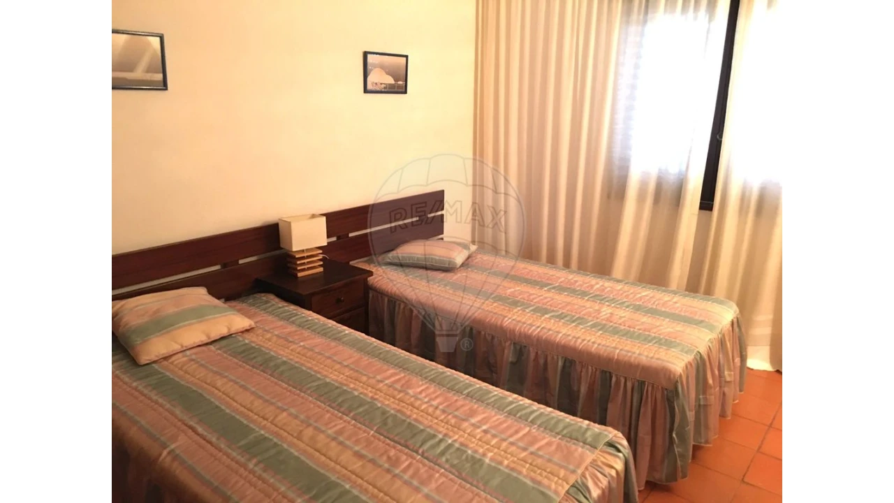 Apartamento T2 para Venda em Albufeira e Olhos de Água Foto 13