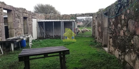 Moradia T3 para Venda em Pedroso e Seixezelo