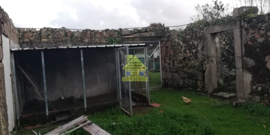 Moradia T3 para Venda em Pedroso e Seixezelo