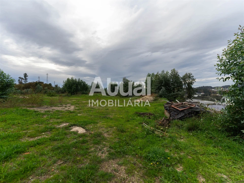 Terreno para Venda em Vilarinho Foto 23