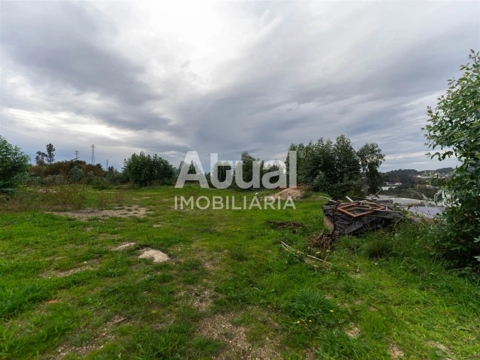 Terreno para Venda em Vilarinho Foto 23