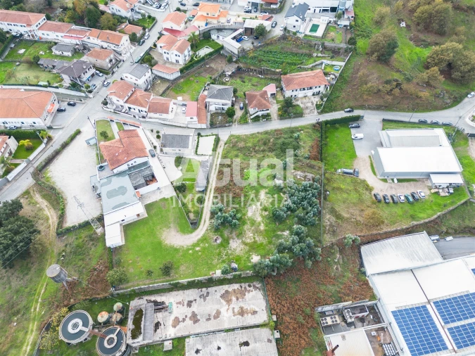 Terreno para Venda em Vilarinho Foto 9
