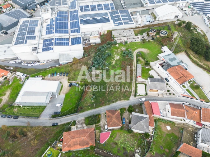 Terreno para Venda em Vilarinho Foto 7