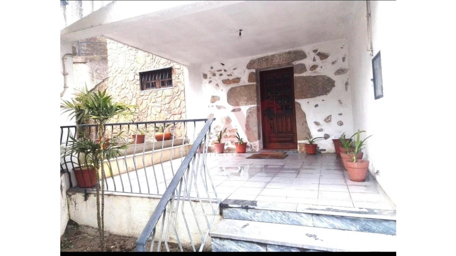 Moradia T3 para Venda em Roriz Foto 7