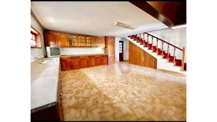 Moradia T3 para Venda em Roriz Foto 10