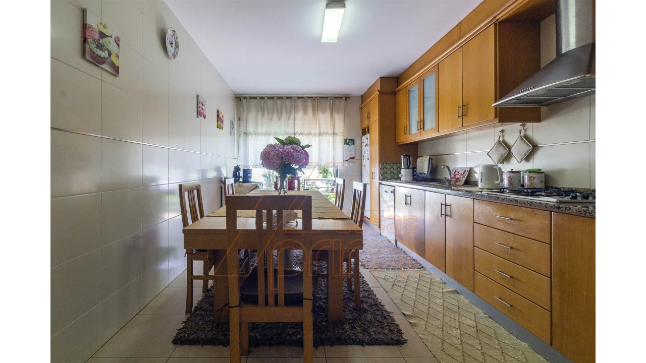 Moradia T5 para Venda em São Martinho do Bispo e Ribeira de Frades Foto 10