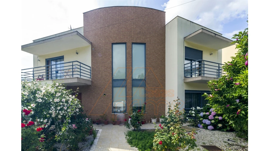 Moradia T5 para Venda em São Martinho do Bispo e Ribeira de Frades Foto 1