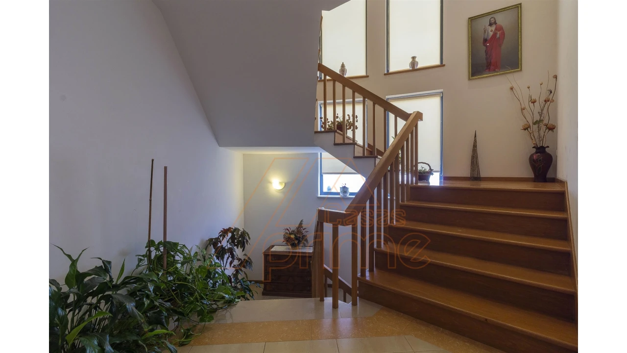 Moradia T5 para Venda em São Martinho do Bispo e Ribeira de Frades Foto 8