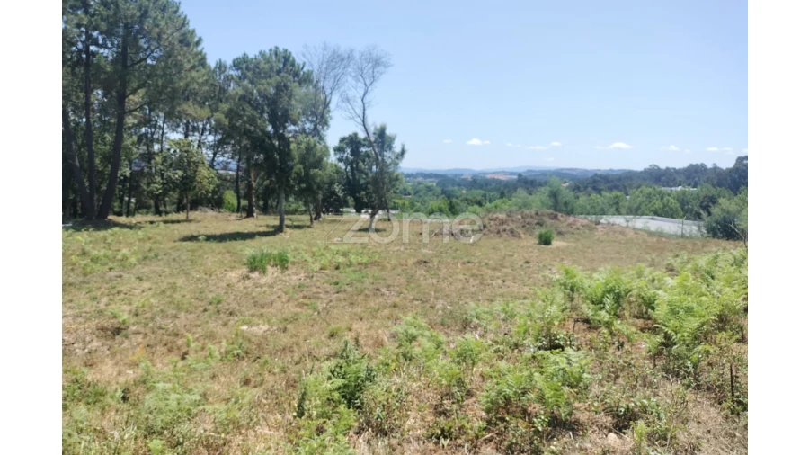 Terreno para Venda em Vilar de Andorinho Foto 18