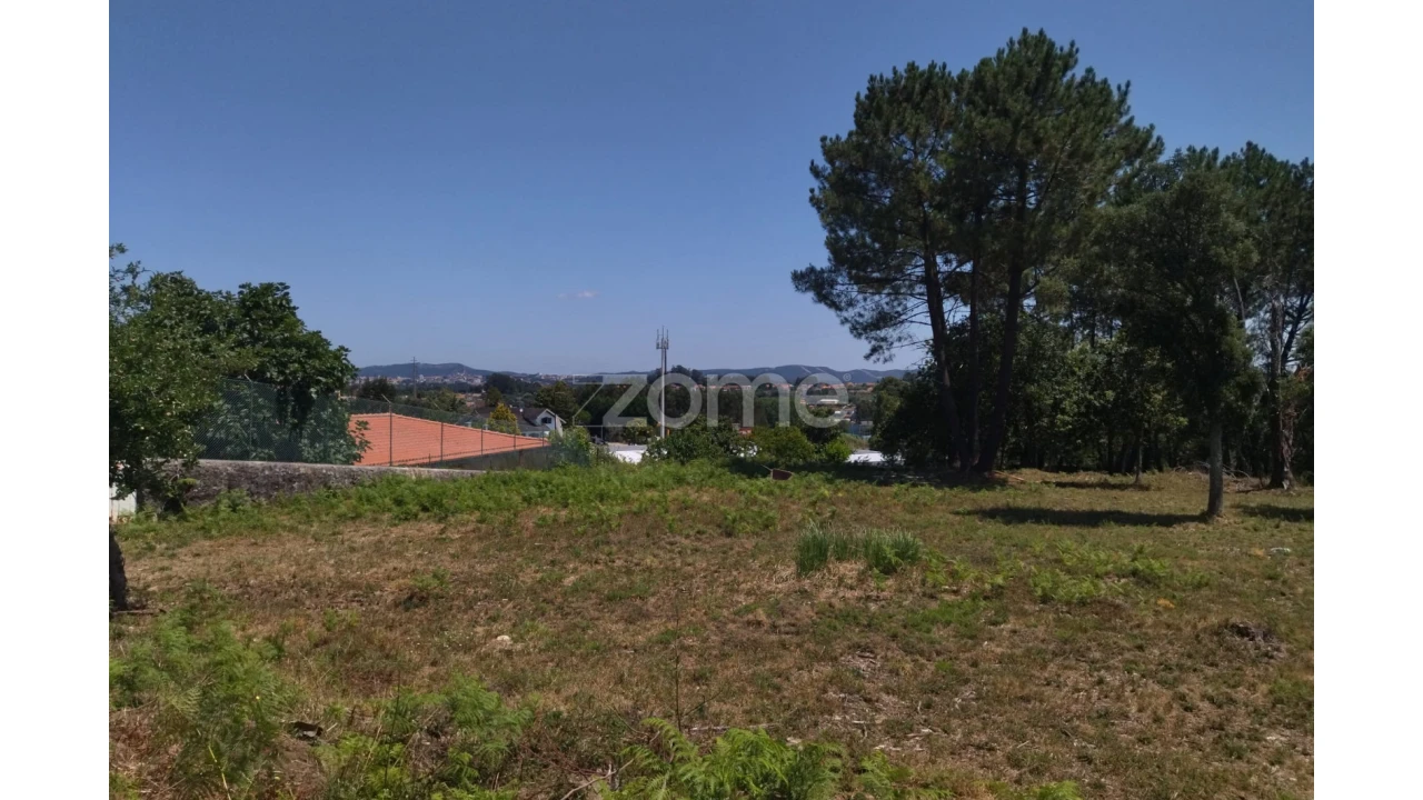 Terreno para Venda em Vilar de Andorinho Foto 14