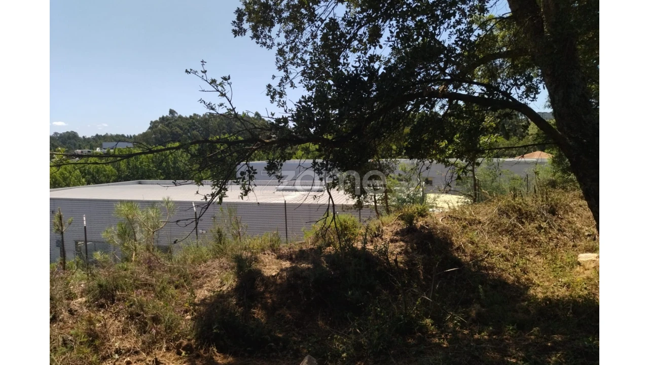 Terreno para Venda em Vilar de Andorinho Foto 16