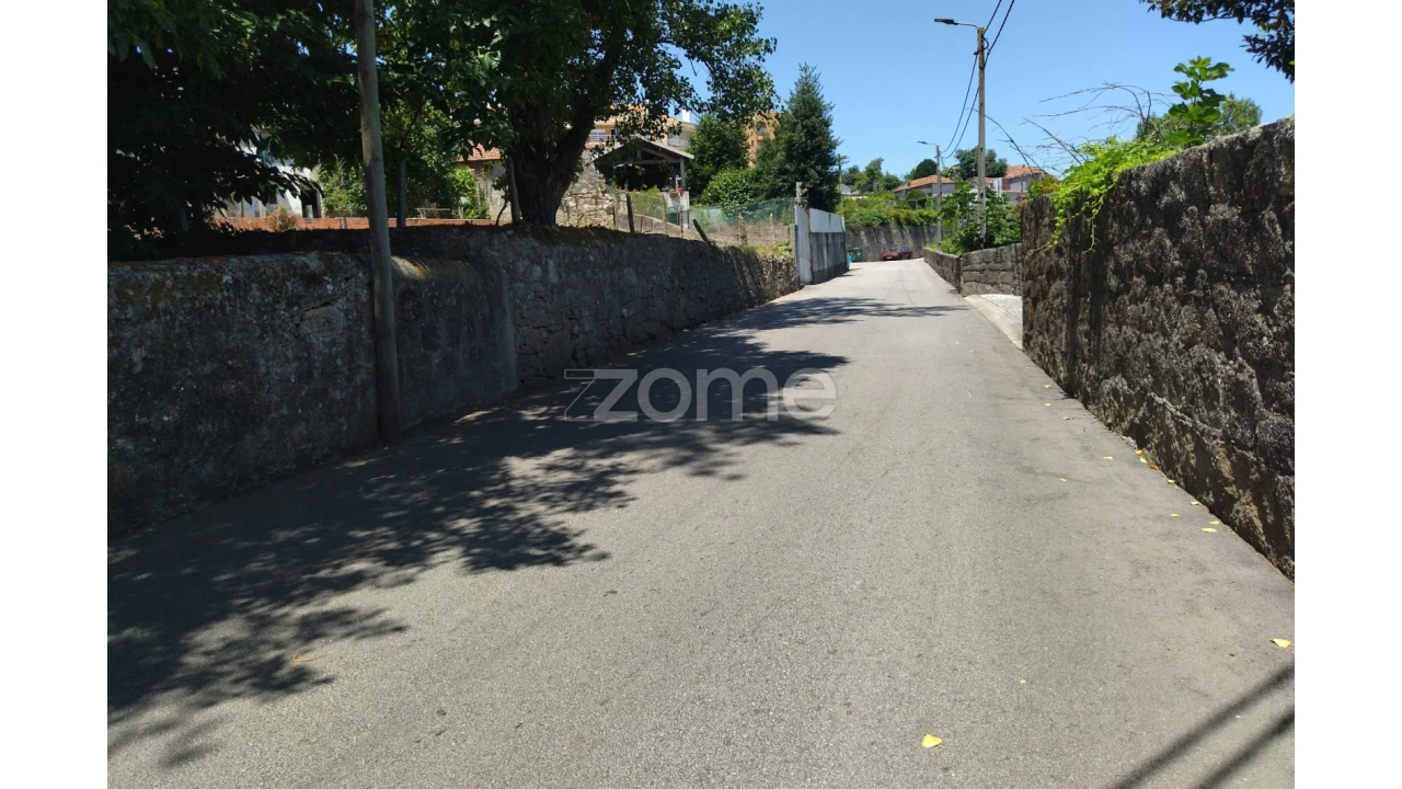 Terreno para Venda em Vilar de Andorinho Foto 8