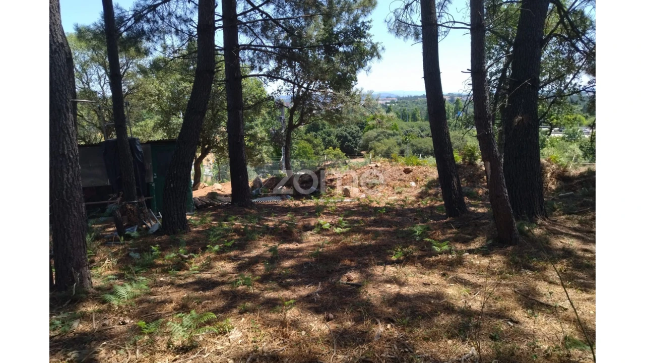 Terreno para Venda em Vilar de Andorinho Foto 13