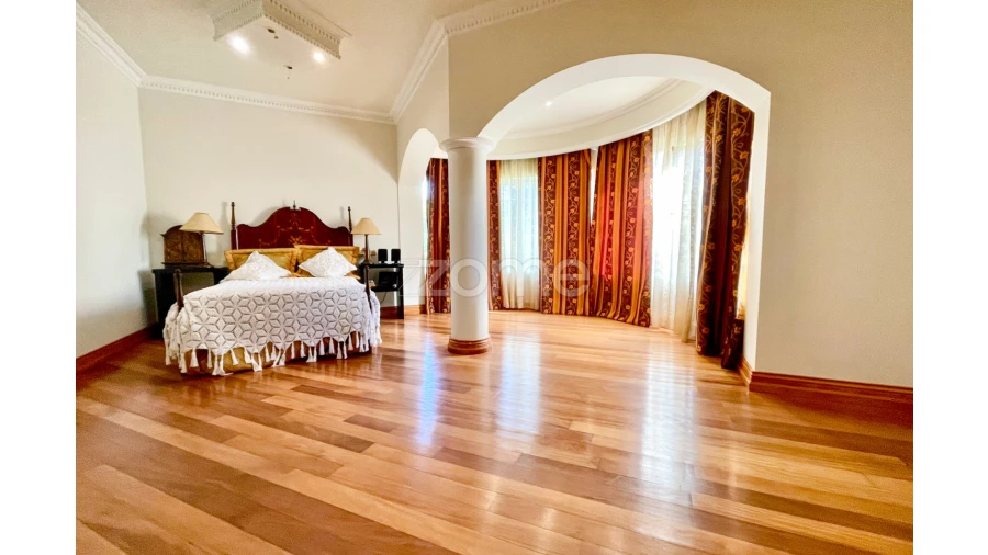 Moradia T5 para Venda em Ponta Delgada (São Sebastião) Foto 11