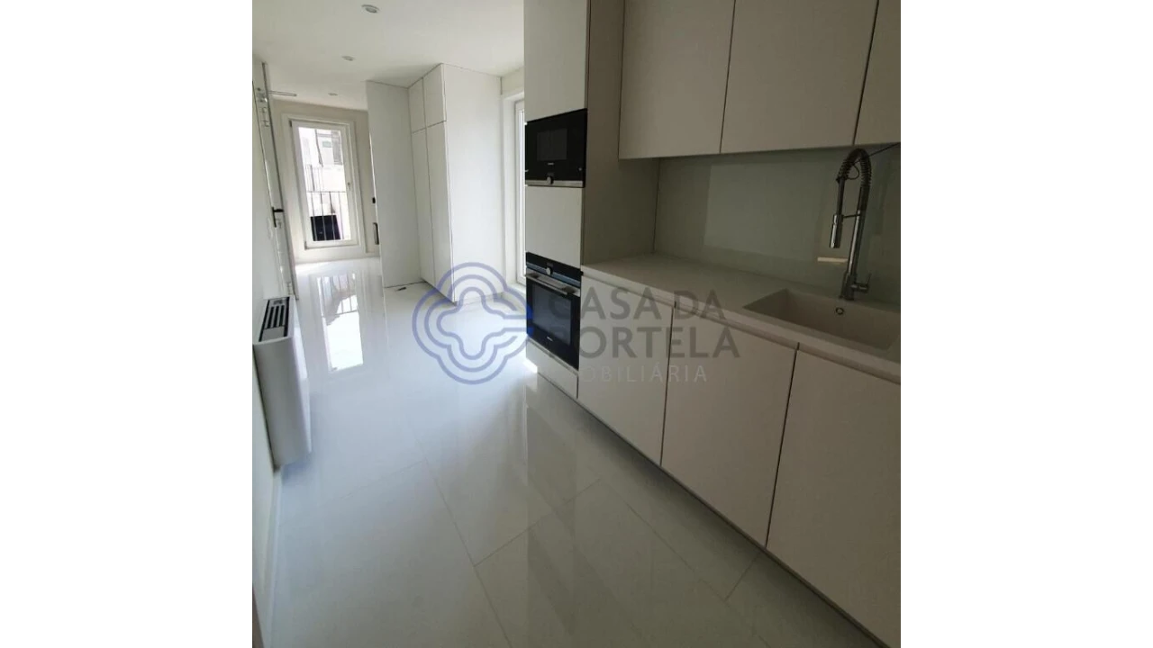 Apartamento T4 para Venda em Aldoar, Foz do Douro e Nevogilde Foto 2
