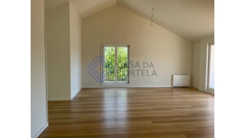 Apartamento T4 para Venda em Aldoar, Foz do Douro e Nevogilde
