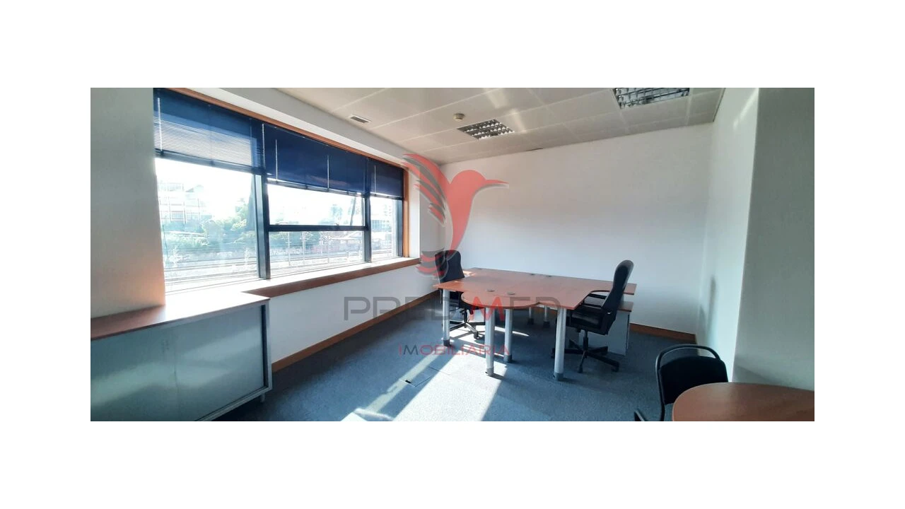 Escritório para Venda em Olivais Foto 4