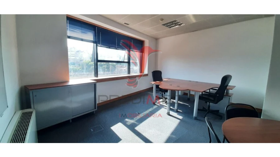 Escritório para Venda em Olivais Foto 1