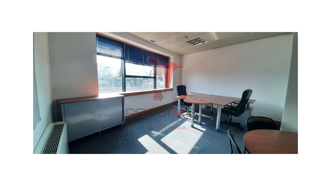 Escritório para Venda em Olivais Foto 1