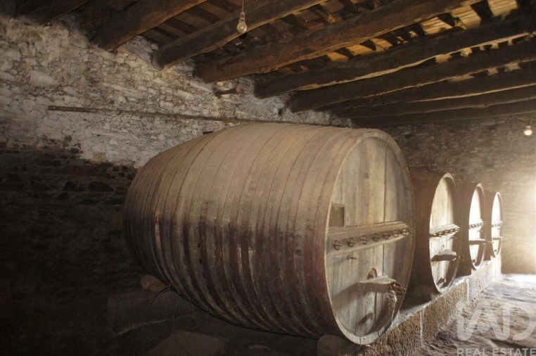 Moradia T7 para Venda em Vilarinho dos Freires Foto 16