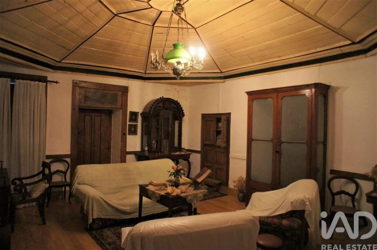 Moradia T7 para Venda em Vilarinho dos Freires Foto 18