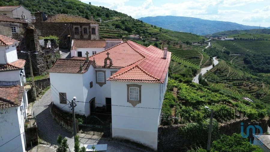 Moradia T7 para Venda em Vilarinho dos Freires Foto 9