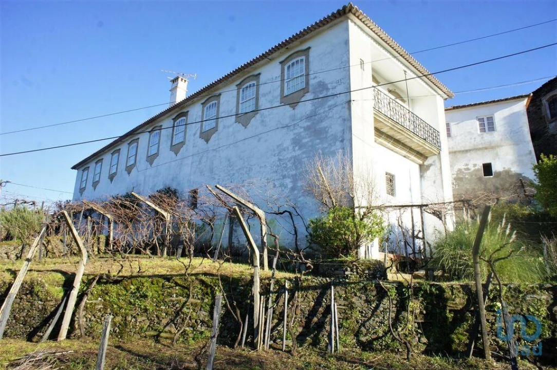 Moradia T7 para Venda em Vilarinho dos Freires Foto 12