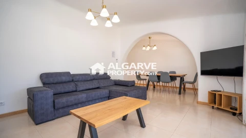 Moradia T4 para Venda em Albufeira e Olhos de Água