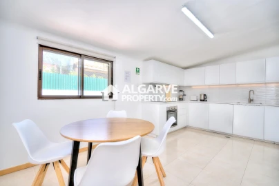 Moradia T4 para Venda em Albufeira e Olhos de Água