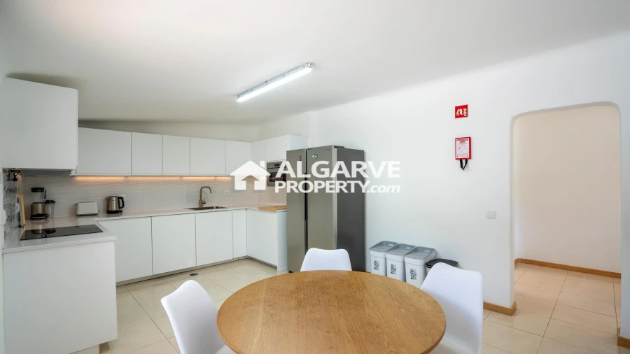 Moradia T4 para Venda em Albufeira e Olhos de Água Foto 4