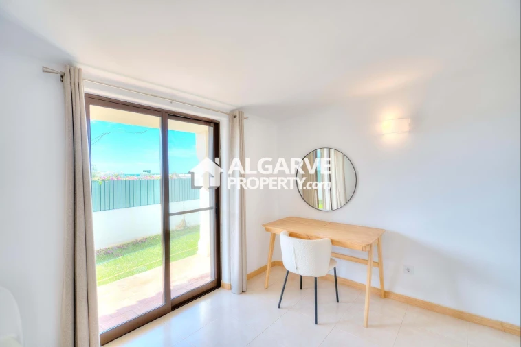 Moradia T4 para Venda em Albufeira e Olhos de Água Foto 14