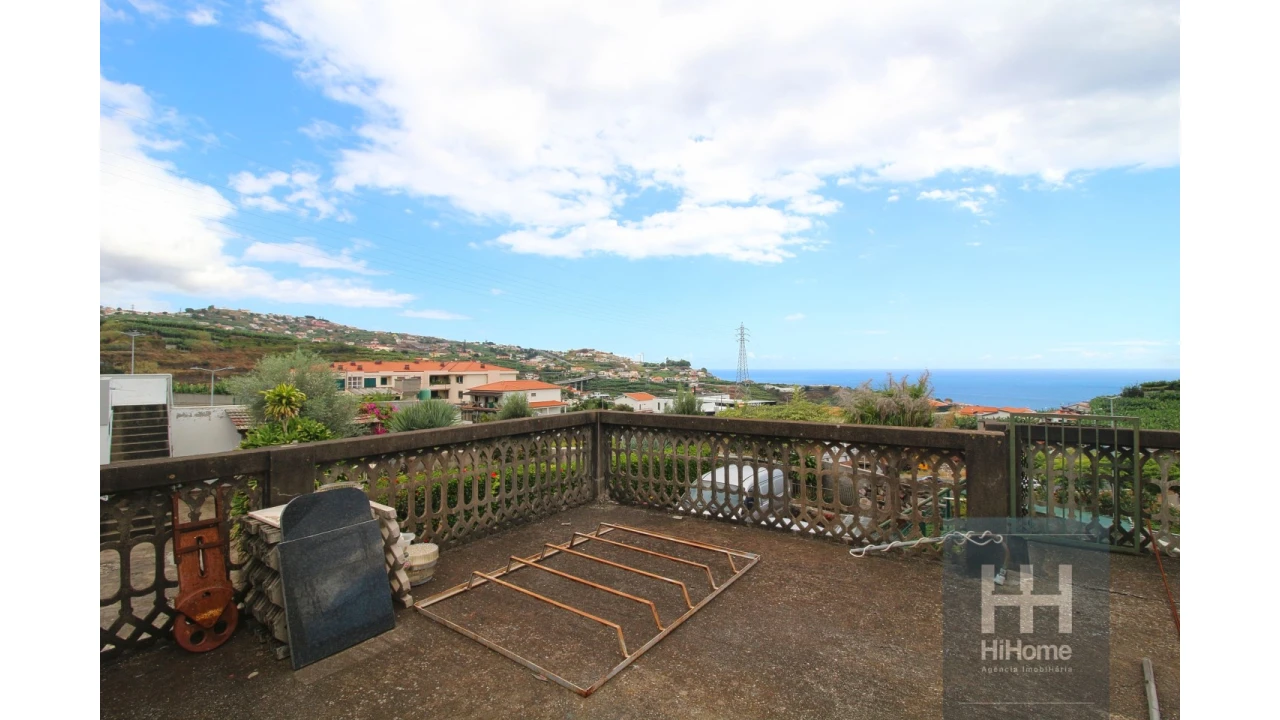 Moradia T6 para Venda em Camara de Lobos Foto 30