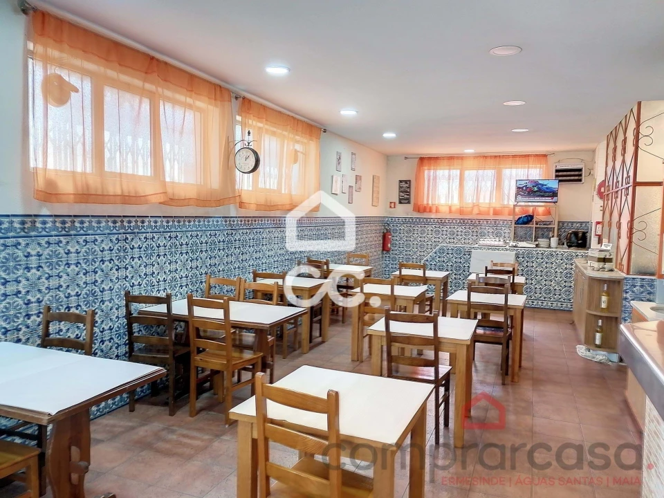 Negócio para Arrendamento em Moreira Foto 1