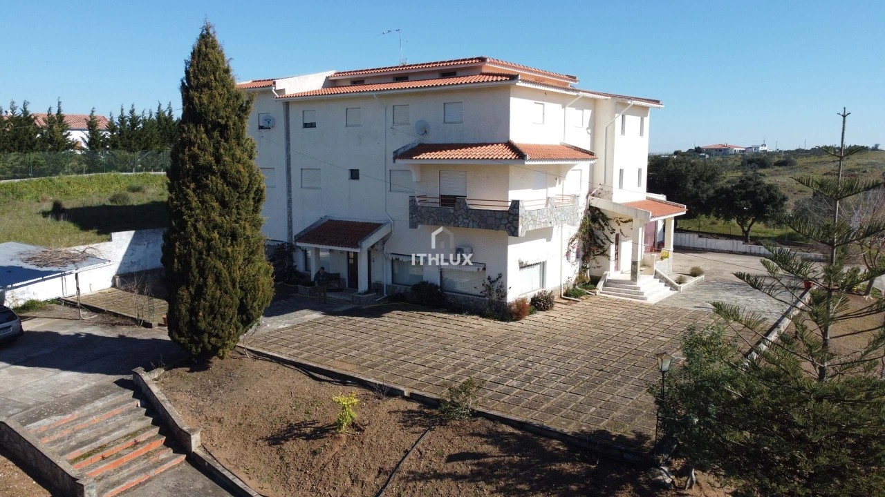 Moradia T21 para Venda em Assunção, Ajuda, Salvador e Santo Ildefonso Foto 2