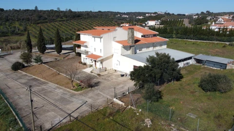 Moradia T21 para Venda em Assunção, Ajuda, Salvador e Santo Ildefonso